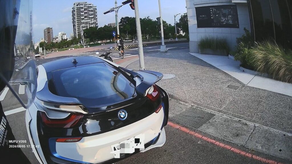 2024 08 14 999352 BMW i8 | 社會 社會 記者爆料網