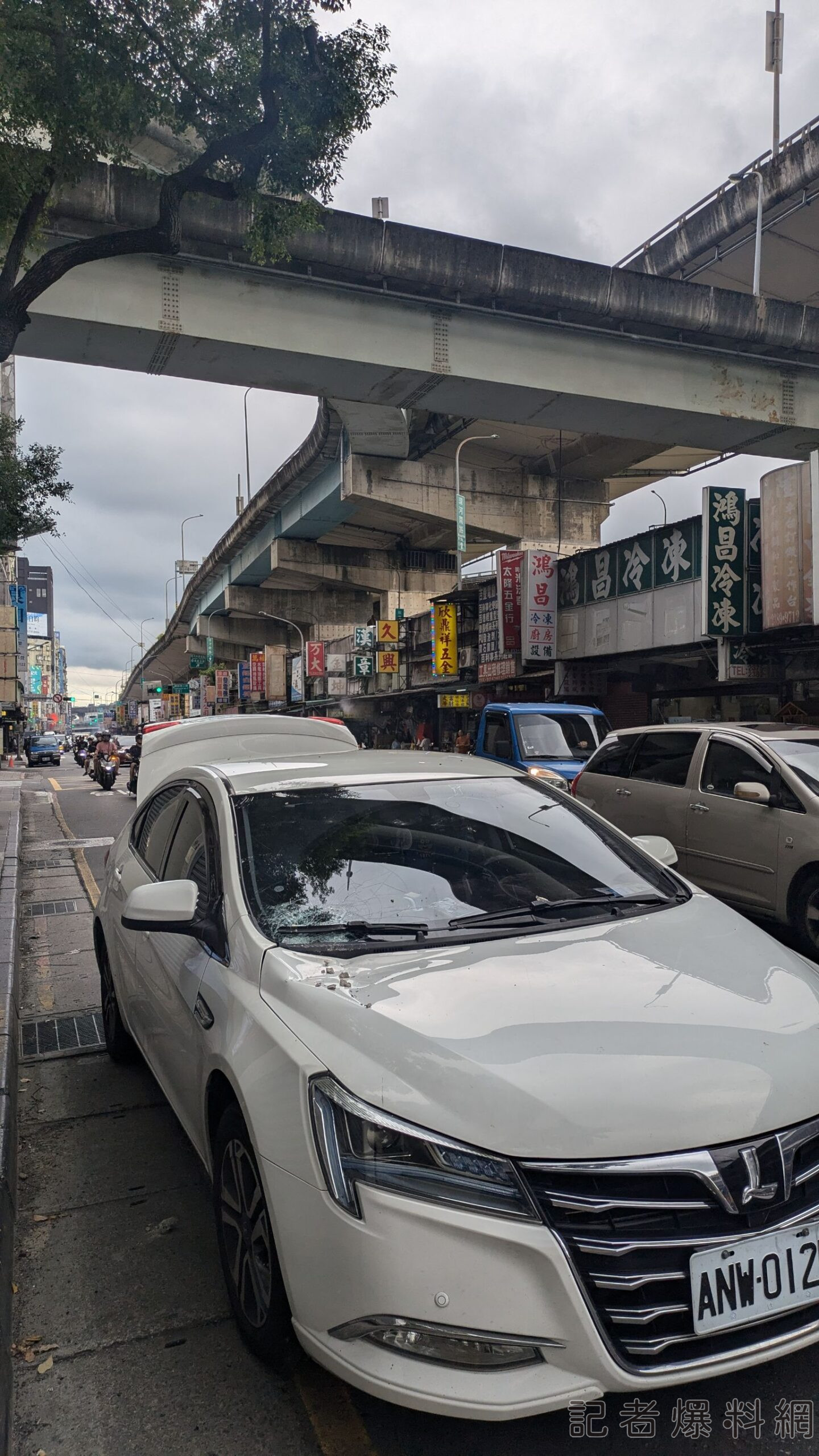 石塊 高架橋