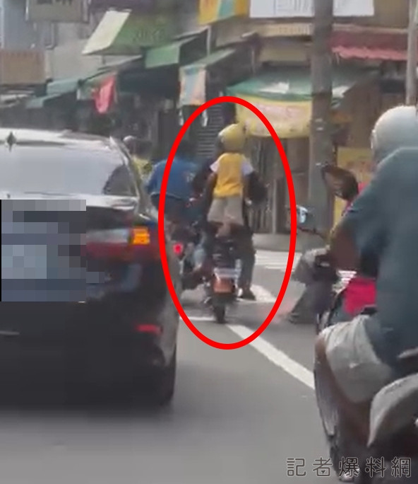 高雄大社幼童站電動輔助自行車 被載著穿梭大街小巷險象環生