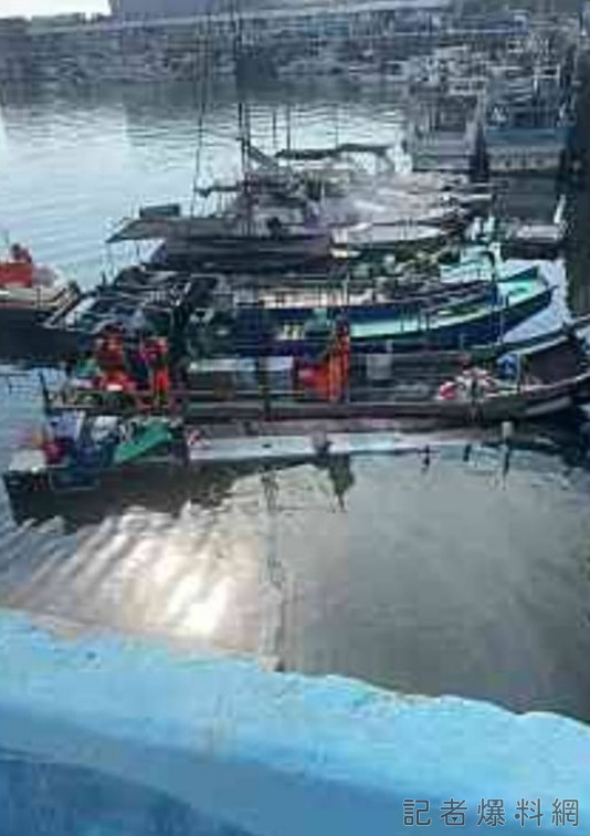 台中梧棲港70歲漁民「繁泊」時 不明原因翻船獲救無生命跡象