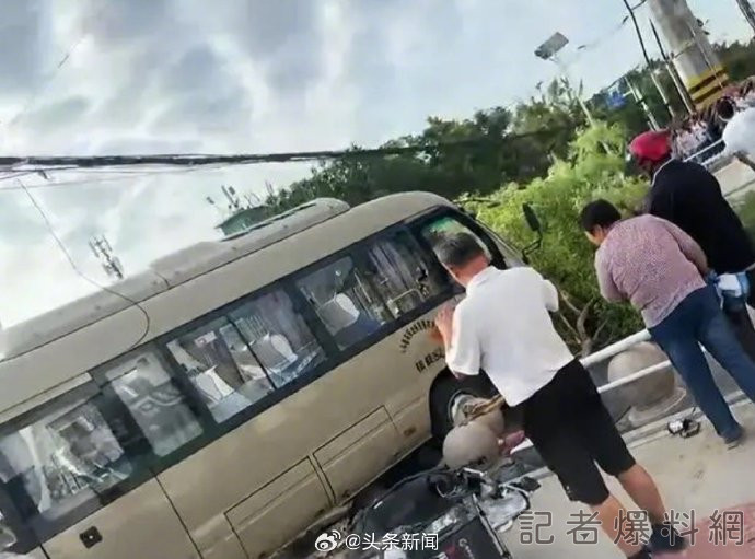 影／公車撞上課人群11死13傷　現場慘況影片瘋傳！陸警逮肇事司機