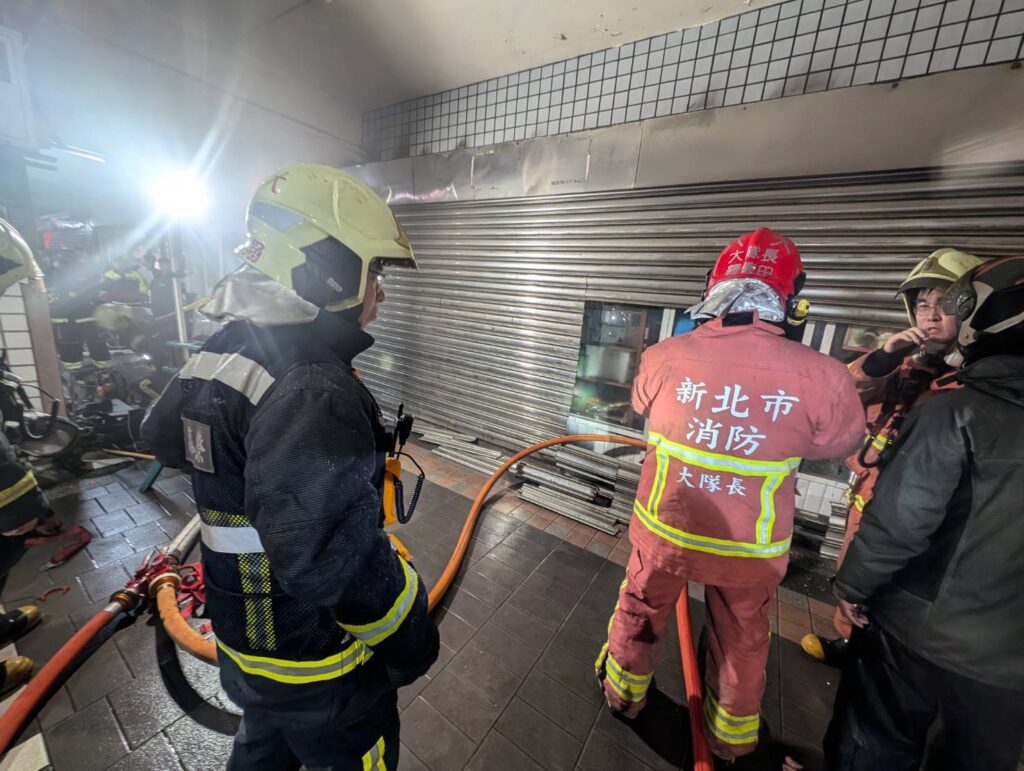 汐止雨夜惡火襲寵物店　濃煙嗆暈「1狗4貓」釀5死