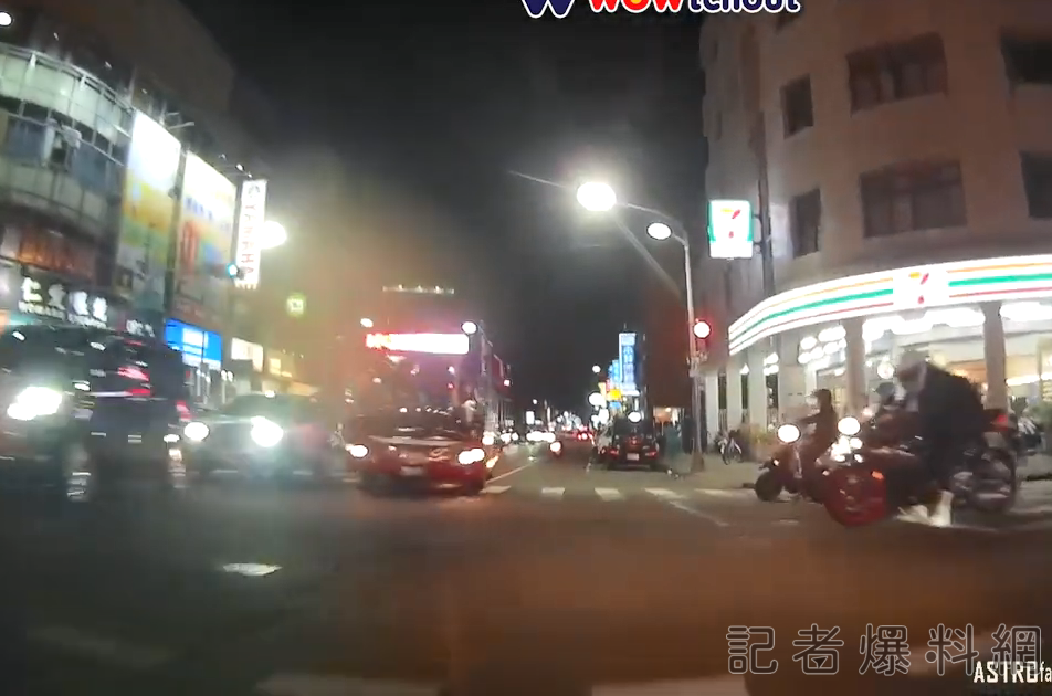 公車 逆向 高雄市