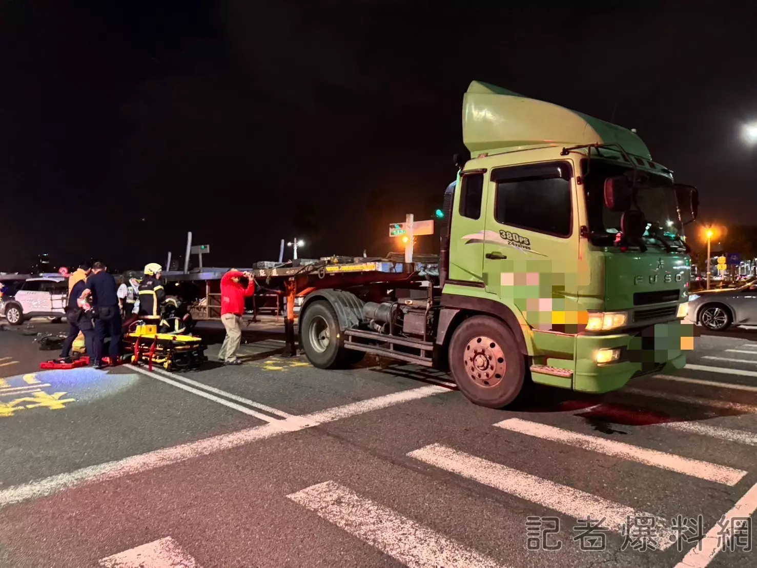 快訊／高雄死亡車禍！6旬女子遭違規右轉聯結車輾斃