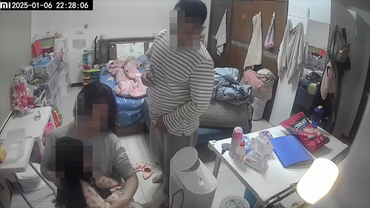 ▲女兒在家向爸媽哭訴（圖／周小姐提供）